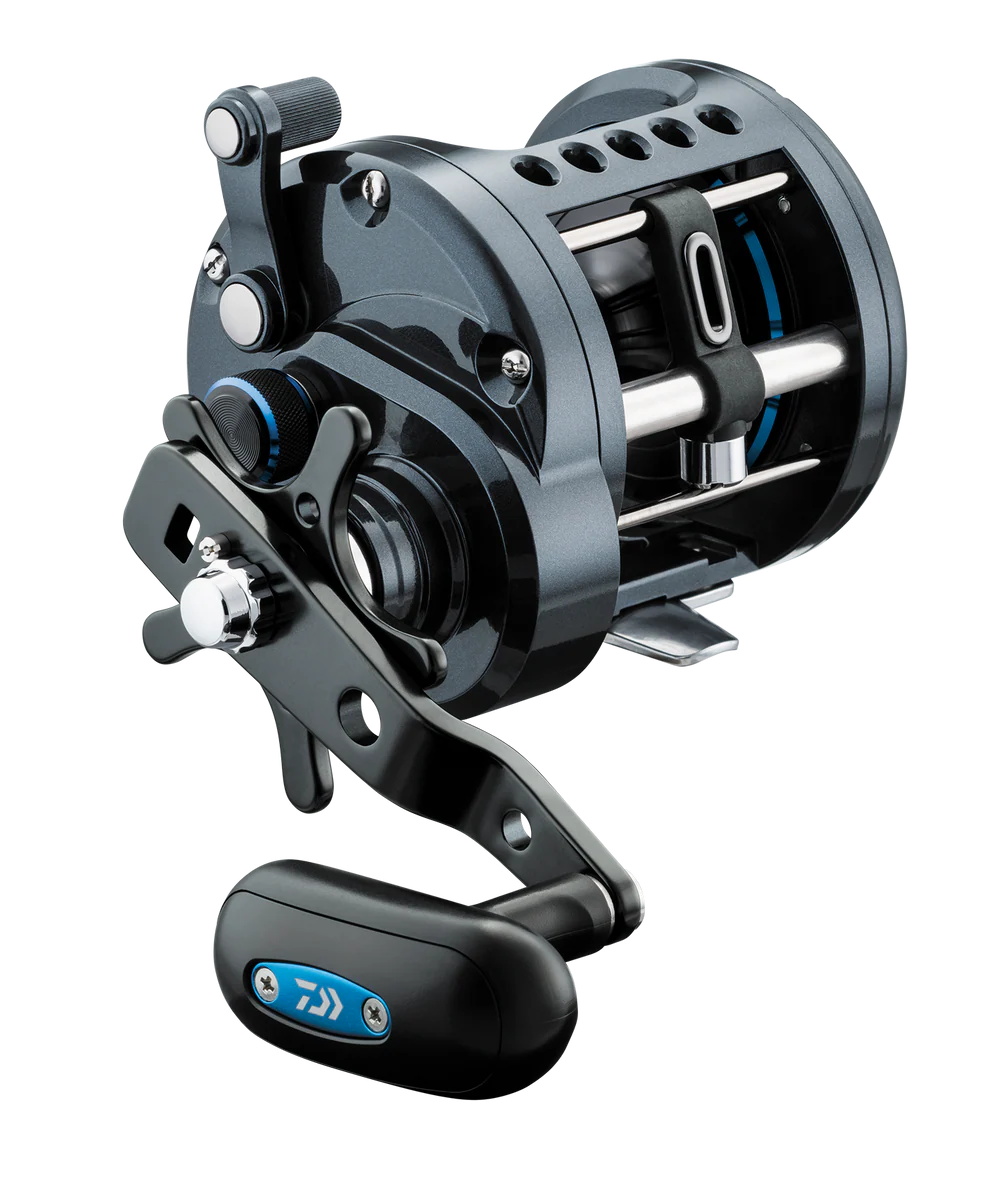 Daiwa 23 Saltist LW Overhead Reel