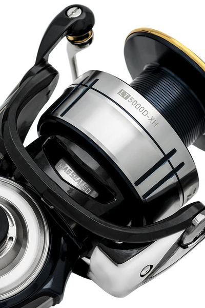 Daiwa 19 Certate G LT Spin Reel