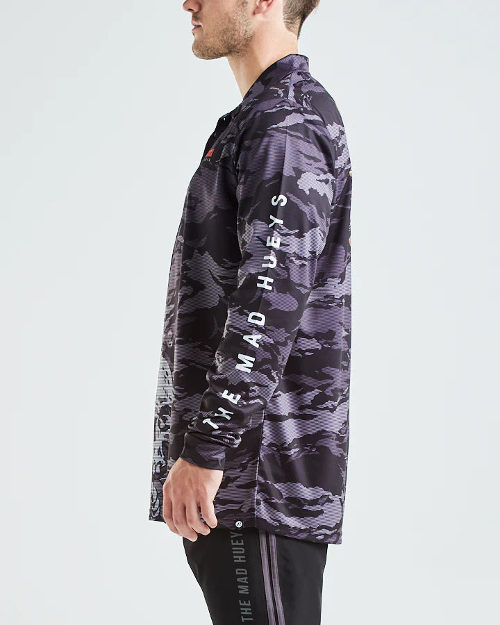 The Mad Hueys Captain Wheel UPF 50 Long Sleeve Fishing Jersey Shirt Black